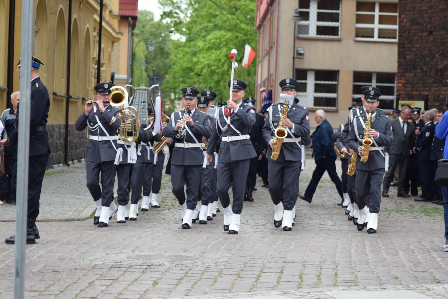 Powiatowe Obchody Dnia Strażaka w Białogardzie. Awanse i odznaczenia.
