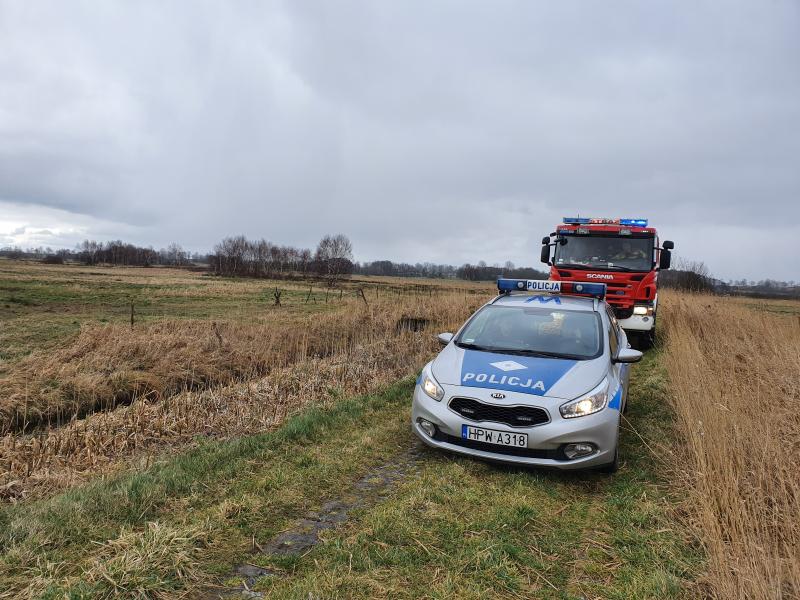 Makabryczne odkrycie w Dargikowie pod Białogardem  - wyłowiono ciało mężczyzny. 