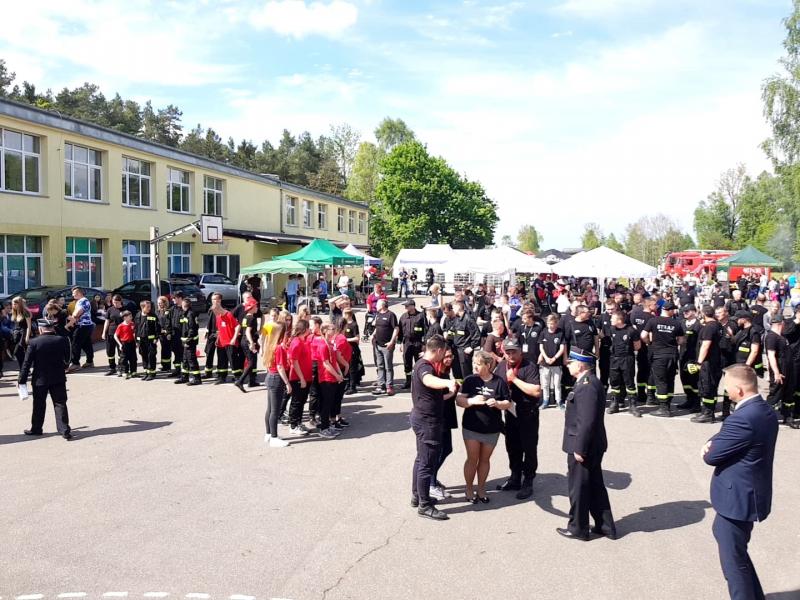 Zawody sportowo  - pożarnicze zakończył strażacki piknik.