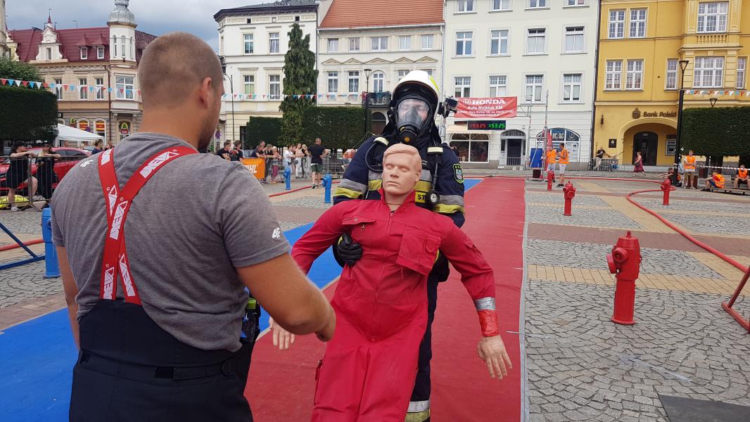 Strażackie zmagania na Placu Wolności w Białogardzie. Wyniki! Mega porcja zdjęć! 