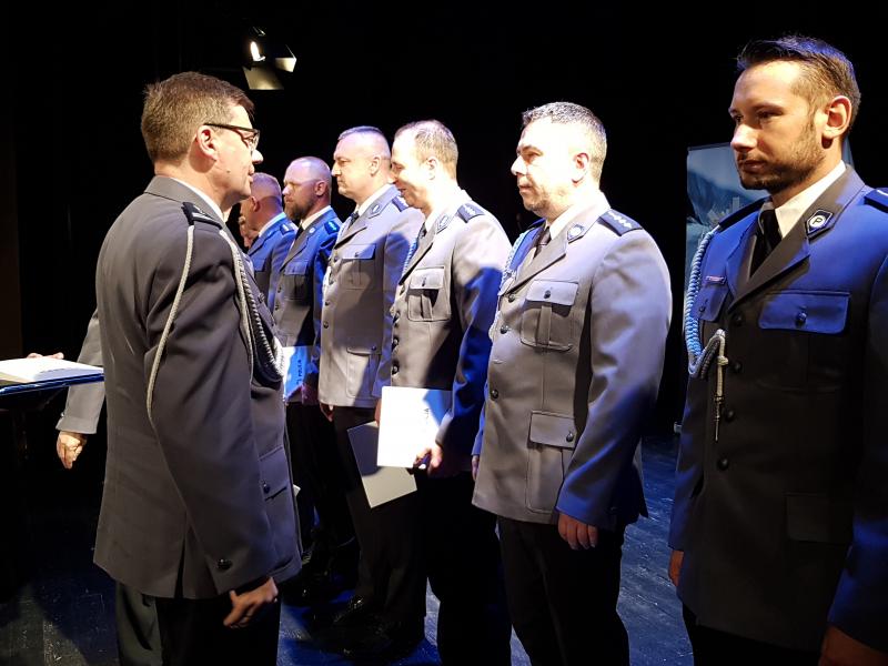 Święto Policji Białogard 2018 - awanse służbowe (fotorelacja) 