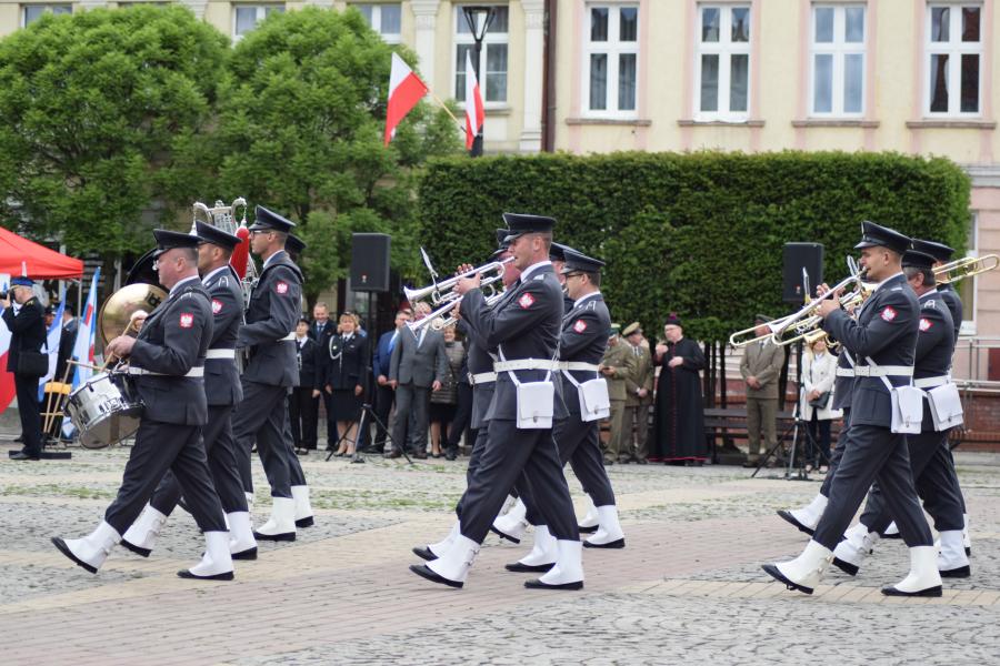 Powiatowe Obchody Dnia Strażaka w Białogardzie. Awanse i odznaczenia.