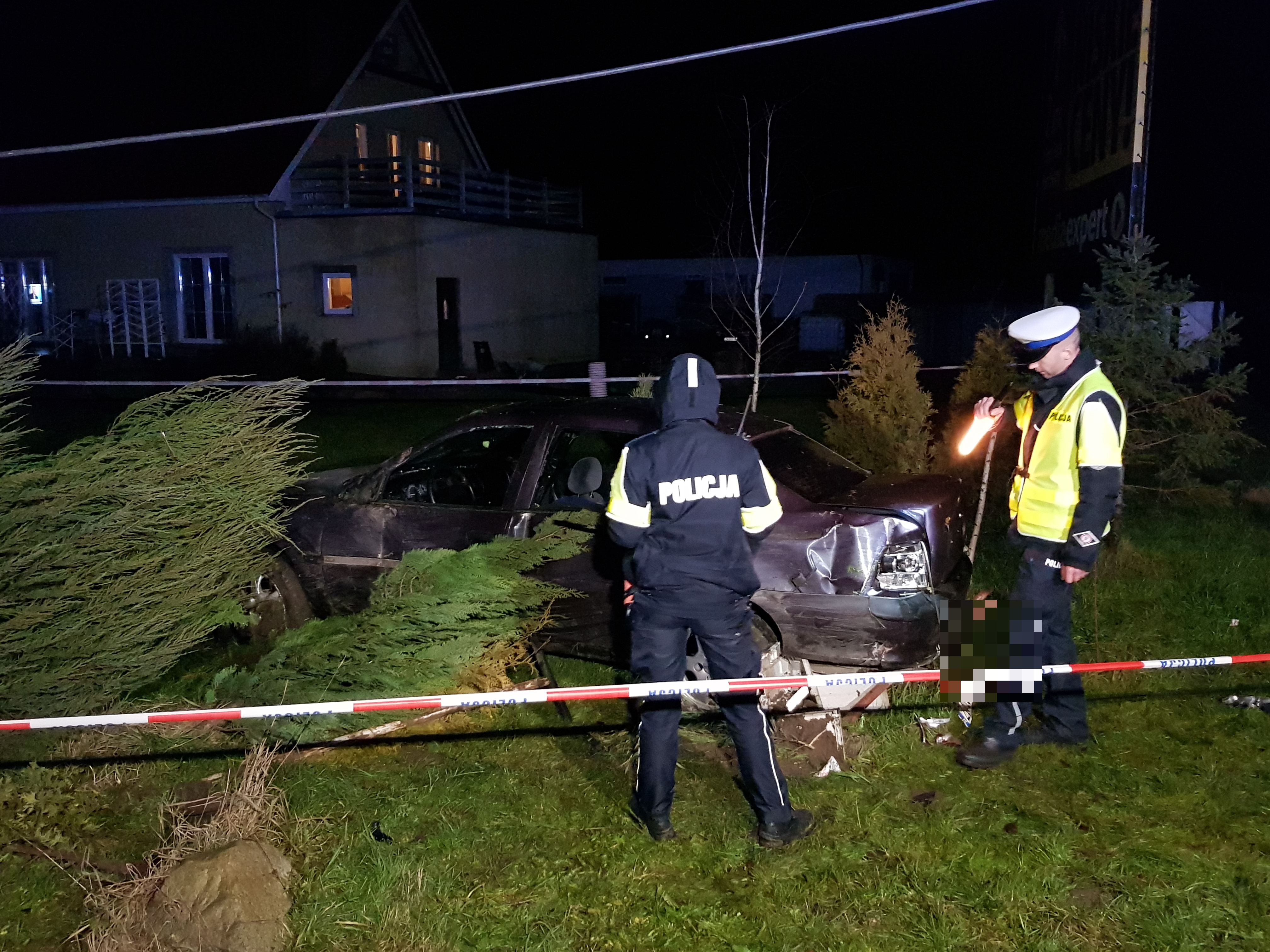 19 letni kierowca Opla stracił panowanie nad pojazdem!