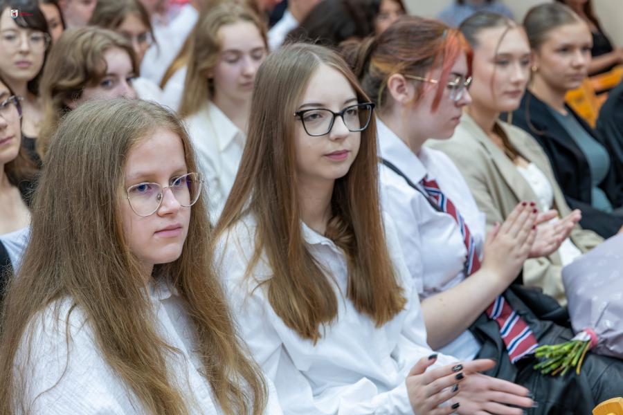 Uroczyste wręczenie nagród dla najlepszych uczniów LO im. Bogusława X w Białogardzie