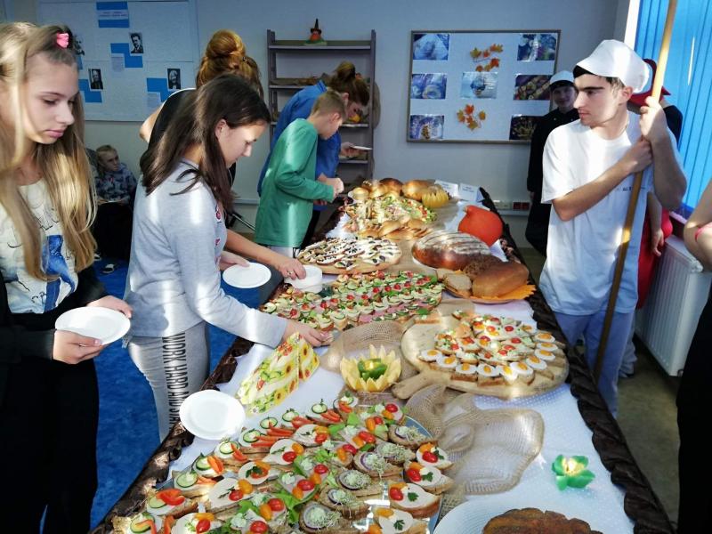 Tydzień Chleba Żytniego w Zespole Szkół im. Jana Pawła II