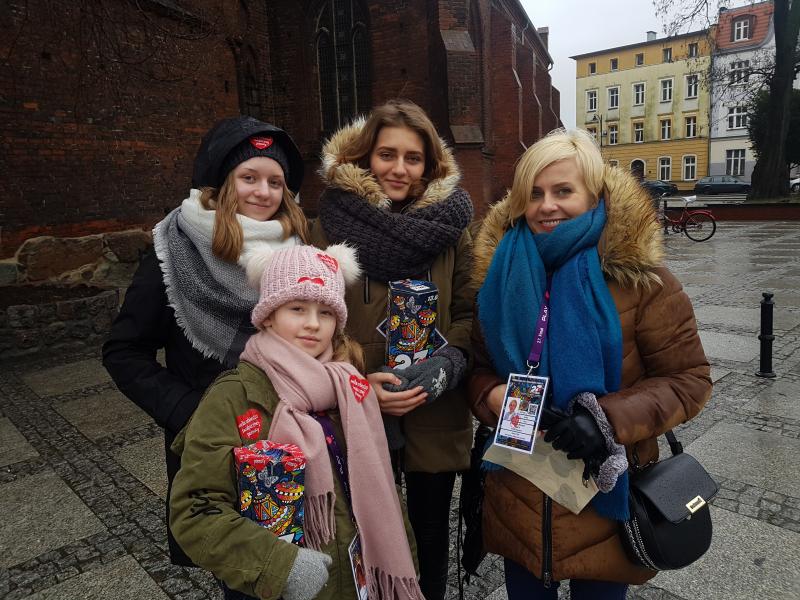 Wielka Orkiestra Świątecznej Pomocy od rana gra w Białogardzie. Wielki finał dziś 17:00 hala przy LO Zapraszamy!  