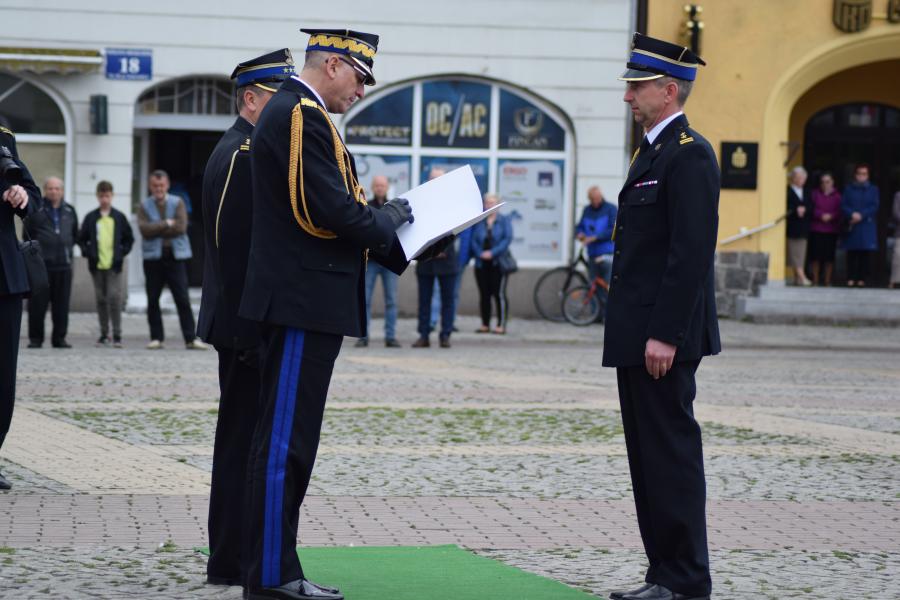 Powiatowe Obchody Dnia Strażaka w Białogardzie. Awanse i odznaczenia.