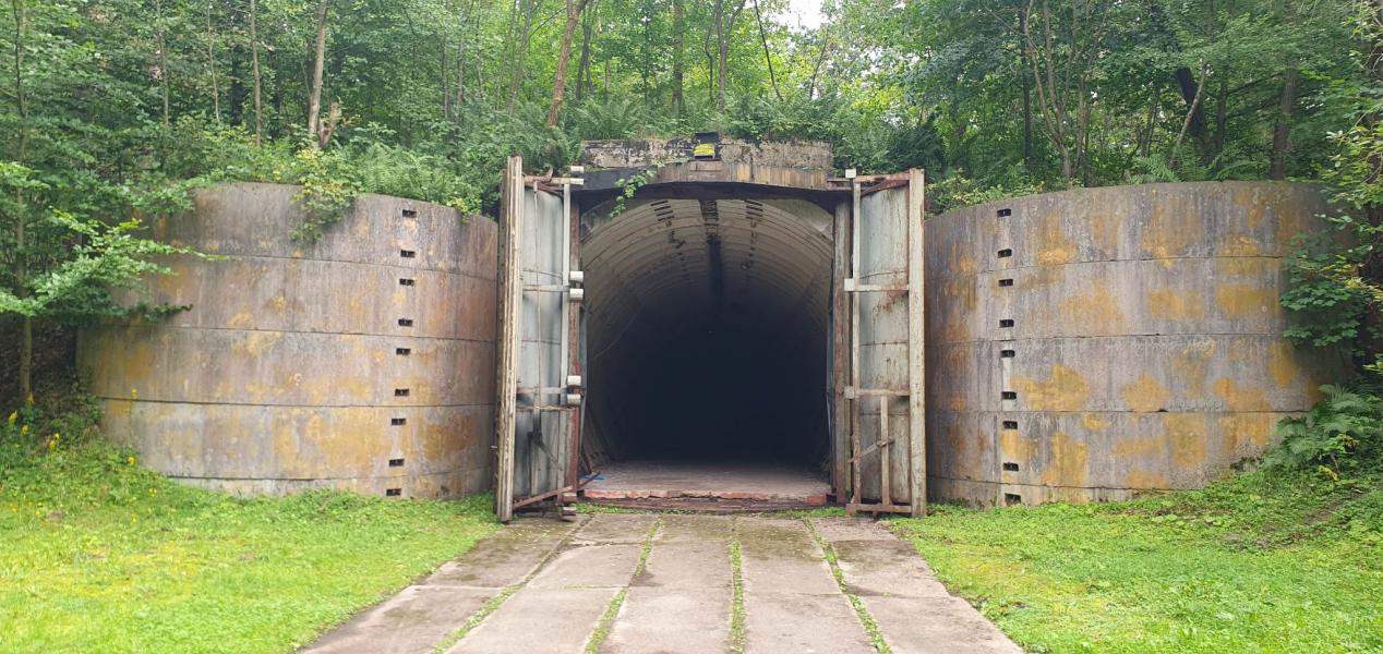 MUZEUM ZIMNEJ WOJNY PODBORSKO 3001 - Zwiedzanie z przewodnikiem przyciągnęło setki osób. 