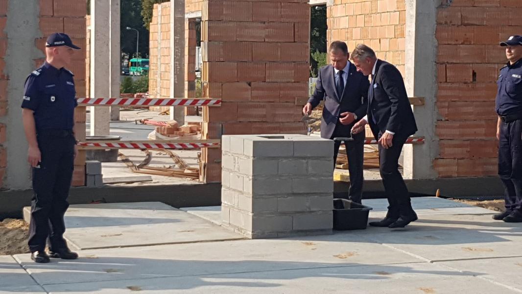 Poświęcenie i wmurowanie aktu erekcyjnego pod budowę nowego komisariatu policji w Białogardzie