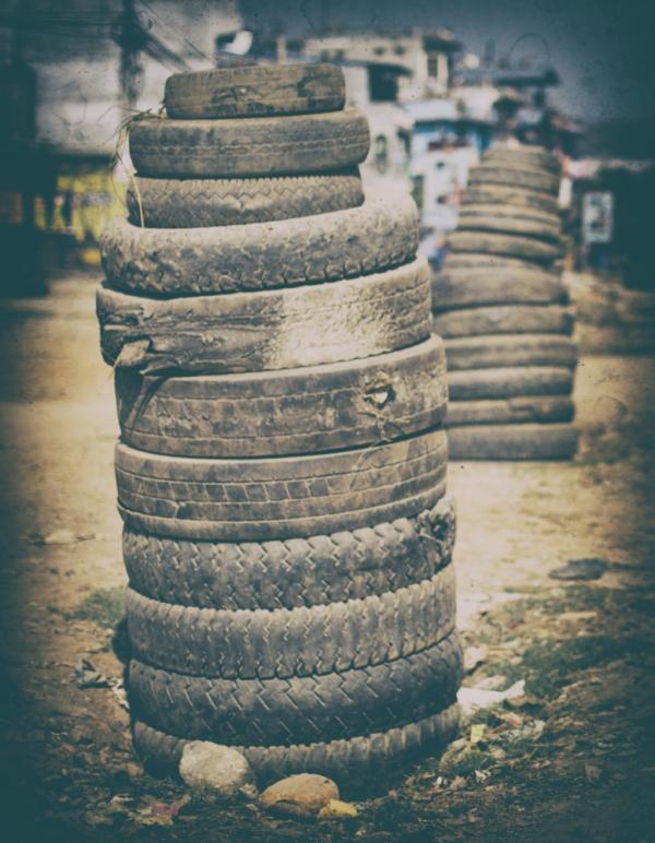 Policjanci nie dopuścili do tragedii - Kierowca niesprawnego autokaru wiózł 44 osoby!