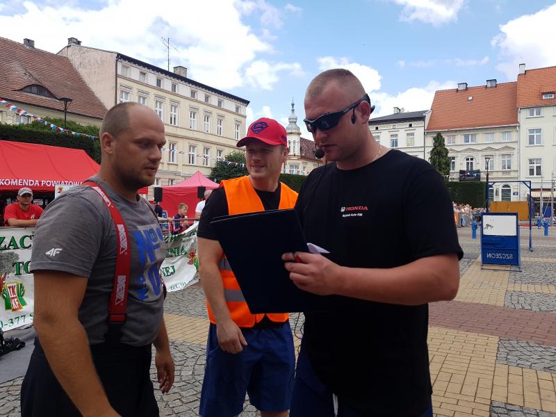 Strażackie zmagania na Placu Wolności w Białogardzie. Wyniki! Mega porcja zdjęć! 