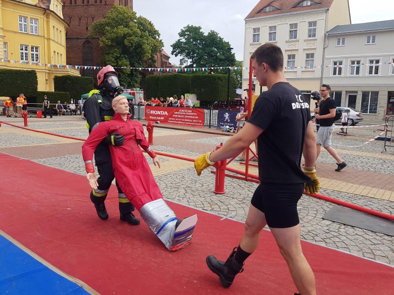 Strażackie zmagania na Placu Wolności w Białogardzie. Wyniki! Mega porcja zdjęć! 