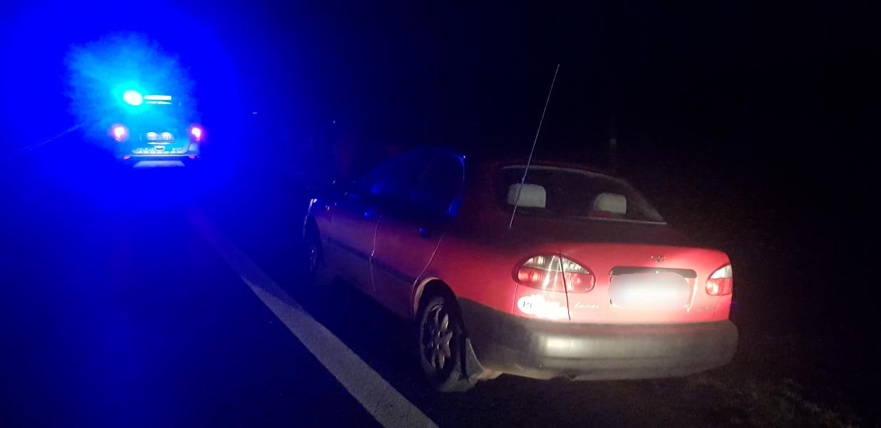 Kierowca Daewoo Lanosa wydmuchał ponad 3 promile. O krok od tragedii! 