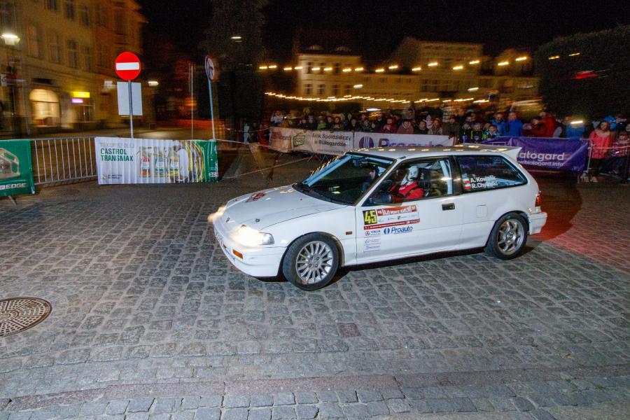 Rajd Monte Karlino: Nowa Era Startów Seryjnymi Samochodami