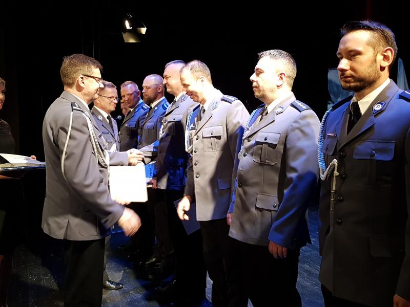 Święto Policji Białogard 2018 - awanse służbowe (fotorelacja) 