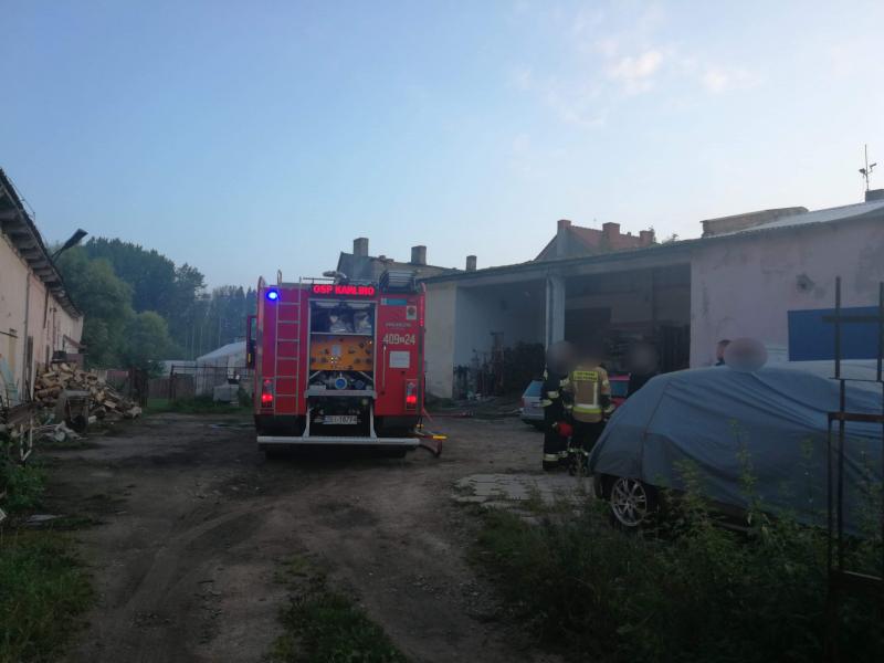 Pożar warsztatu w Karlinie - na szczęście nikt nie ucierpiał. 
