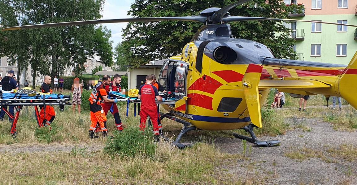 Lądowanie śmigłowca LPR w Białogardzie - ciężko poparzone dziecko!