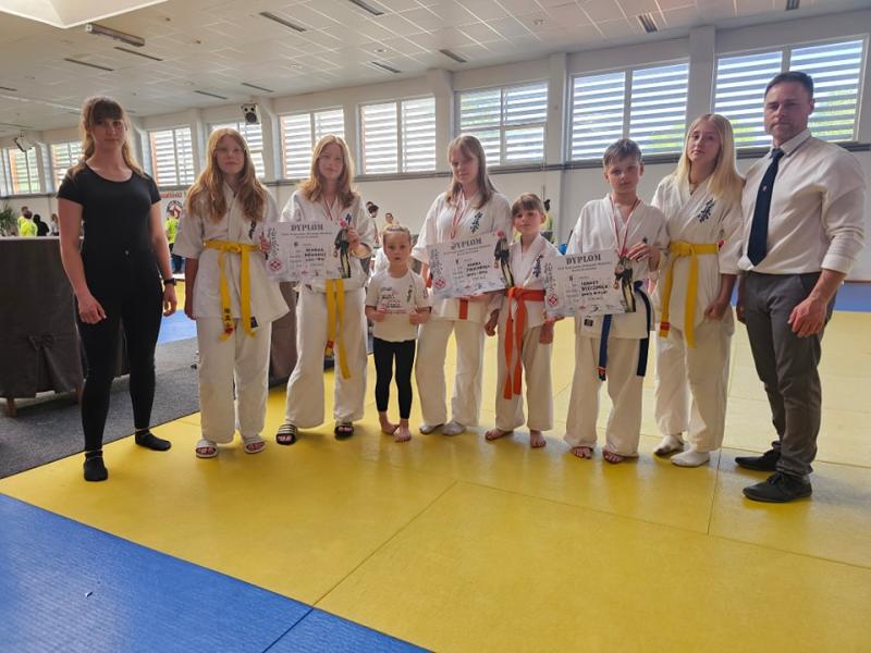 Kolejne medale dla karateków z Klubu Sportowego w Białogardzie 