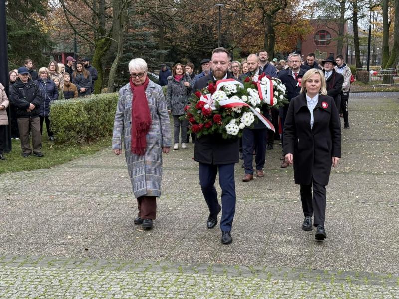 Wspólne świętowanie 107. rocznicy odzyskania niepodległości w Białogardzie