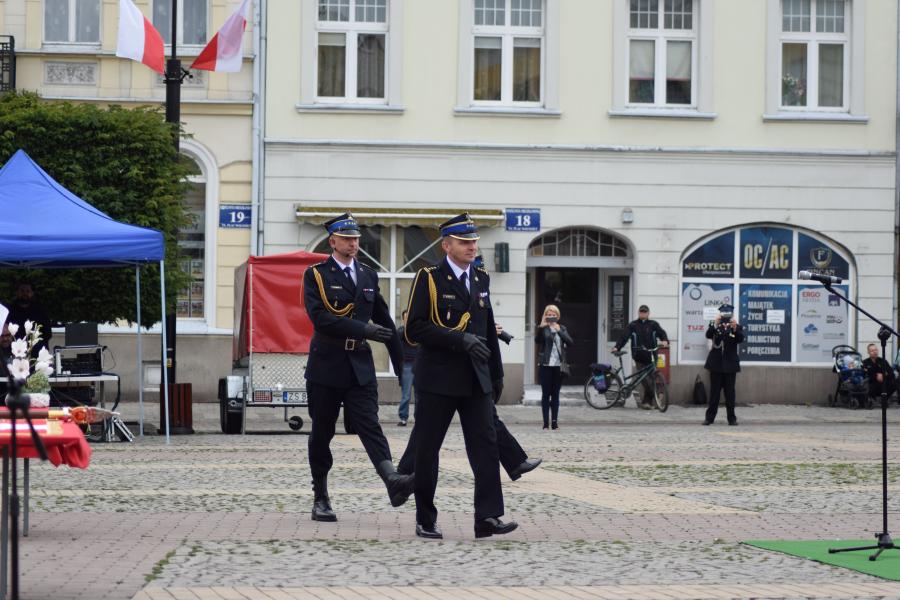Powiatowe Obchody Dnia Strażaka w Białogardzie. Awanse i odznaczenia.