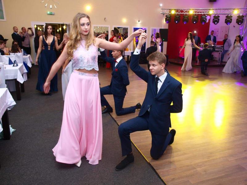 Studniówka Zespołu Szkół Ponadgimnazjalnych w Białogardzie 