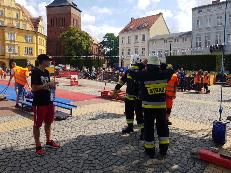 Strażackie zmagania na Placu Wolności w Białogardzie. Wyniki! Mega porcja zdjęć! 