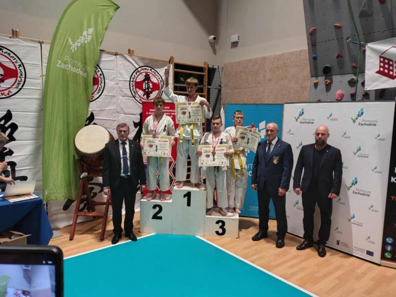 Medale dla białogardzkich karateków na Pucharze Karate Kyokushin w Świnoujściu 