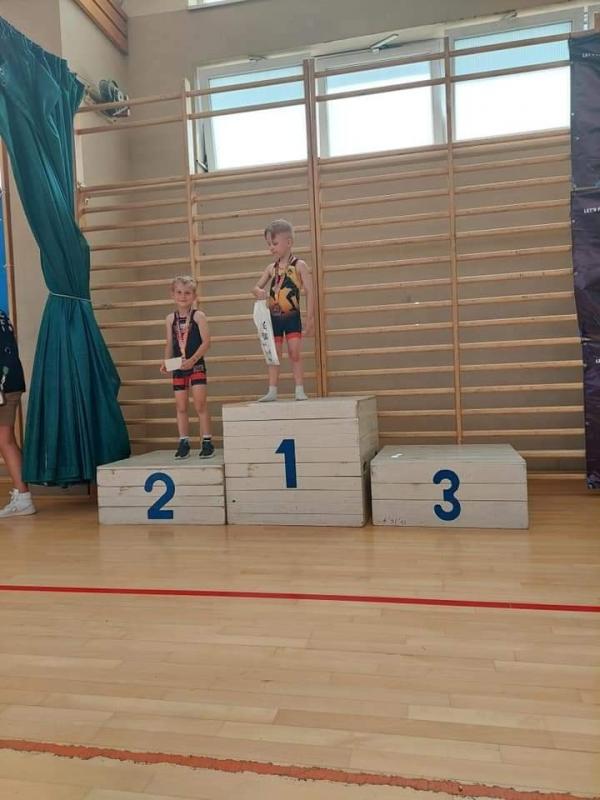 Białogardzcy Karatecy i Zapaśnicy z Medalami.