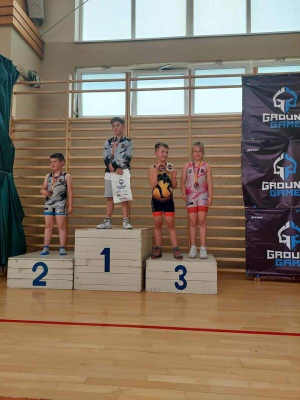 Białogardzcy Karatecy i Zapaśnicy z Medalami.