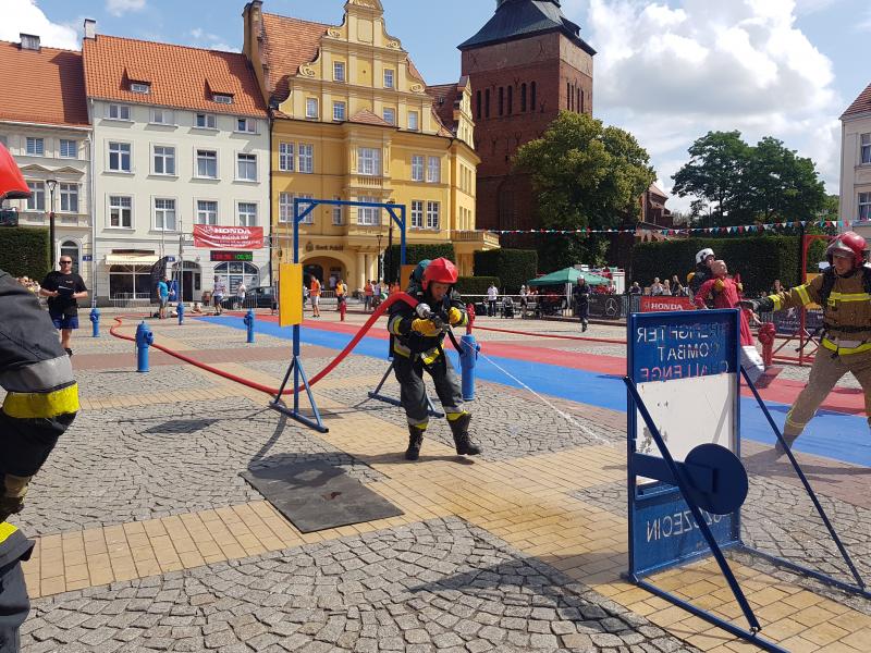Strażackie zmagania na Placu Wolności w Białogardzie. Wyniki! Mega porcja zdjęć! 