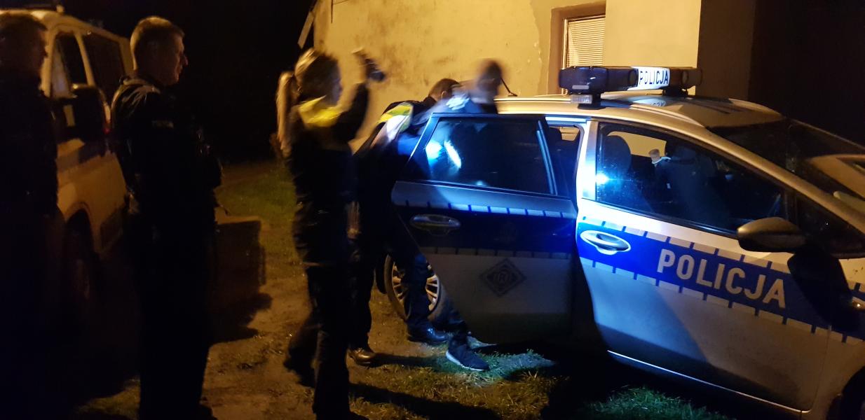 Policyjny pościg w Białogardzie  - 40 latek był poszukiwany listem gończym!  