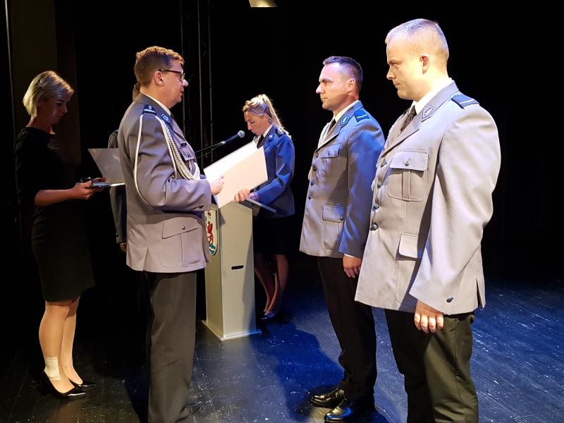 Święto Policji Białogard 2018 - awanse służbowe (fotorelacja) 