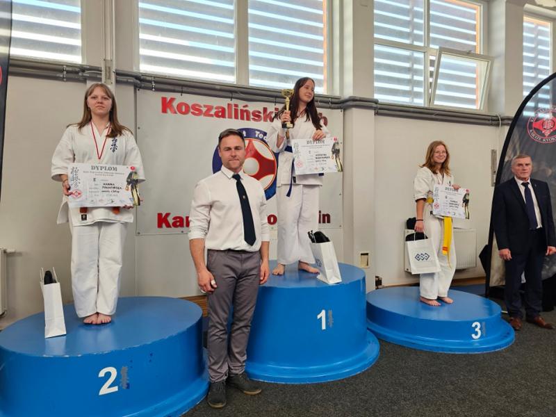 Kolejne medale dla karateków z Klubu Sportowego w Białogardzie 