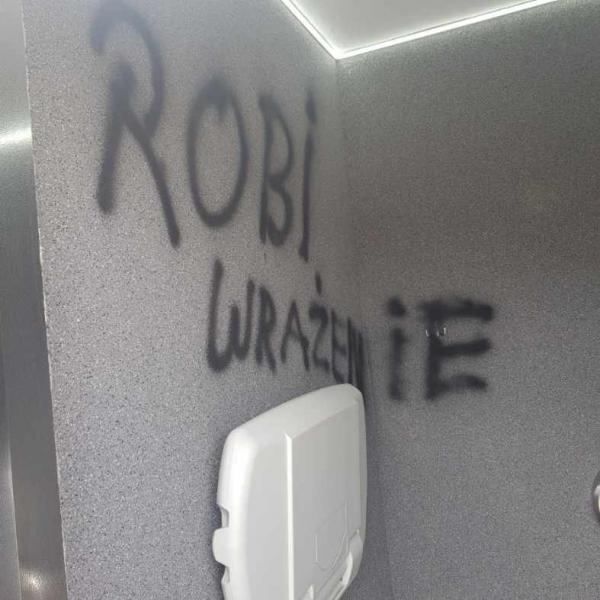 Kolejny akt wandalizmu w Białogardzie