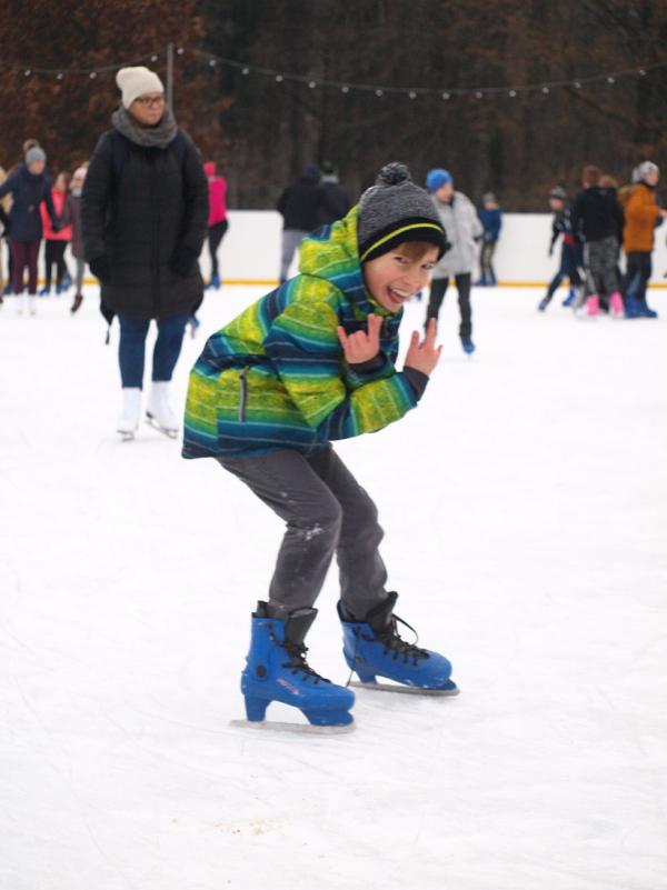 Białogardzkie lodowisko przyciągnęło setki osób. Też byliście? Zobaczcie zdjęcia. 