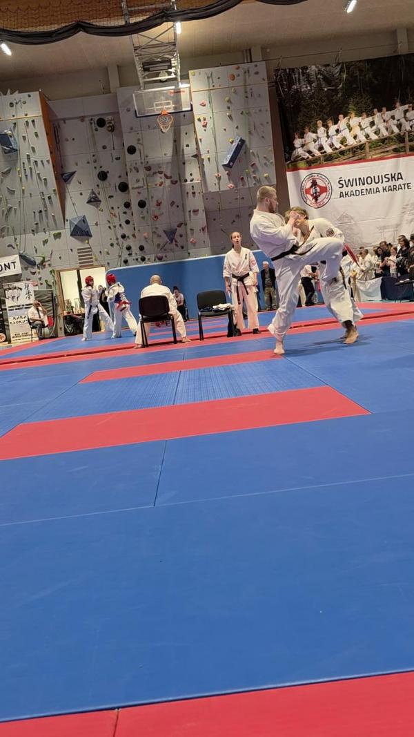 Medale dla białogardzkich karateków na Pucharze Karate Kyokushin w Świnoujściu 