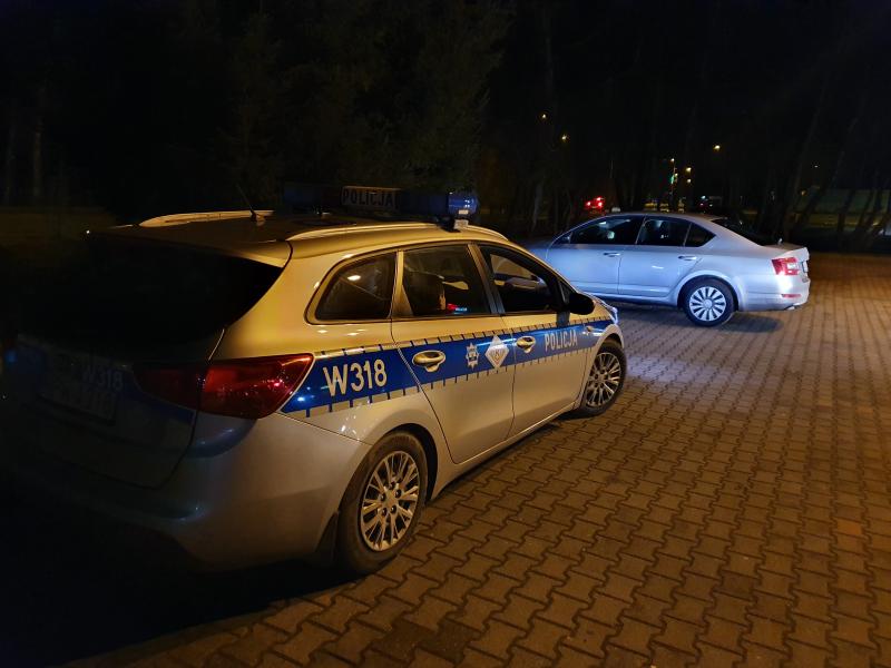 Policjanci odzyskali skradzioną Skodę - 23 latek trafił do aresztu. 