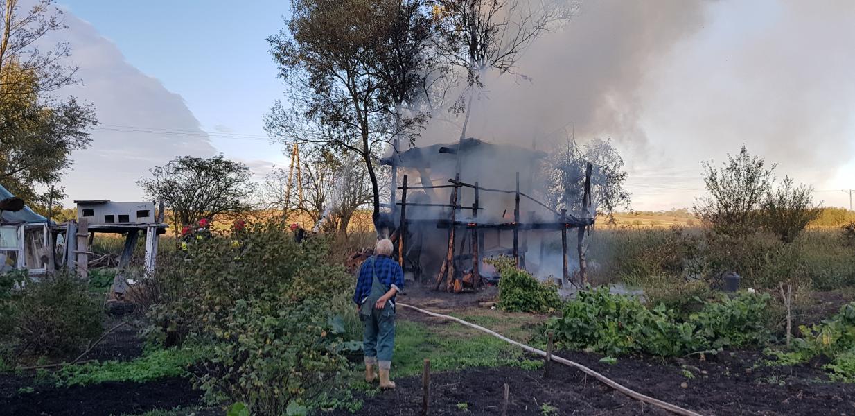 Wybuch butli z gazem! Altanka spłonęła doszczętnie.