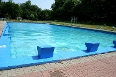 Manekin na basenach - wielka afera ale o co??