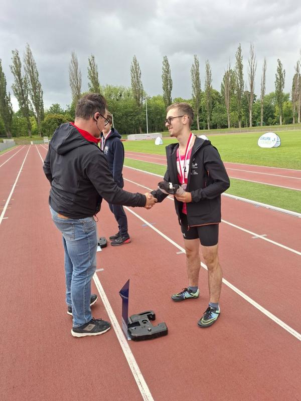 Trzy złote medale Oliwiera Bońkowskiego na Paralekkoatletycznych Mistrzostwach Polski