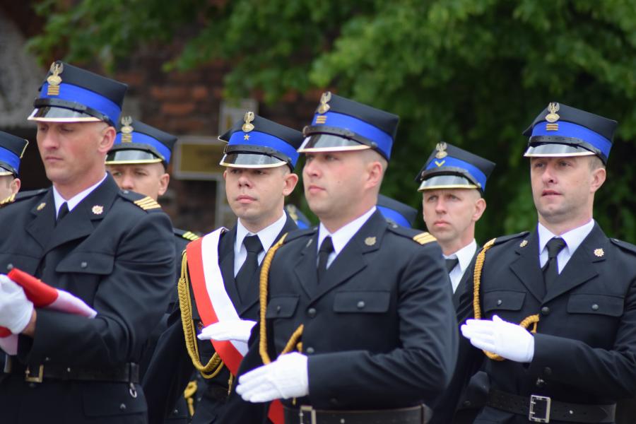 Powiatowe Obchody Dnia Strażaka w Białogardzie. Awanse i odznaczenia.