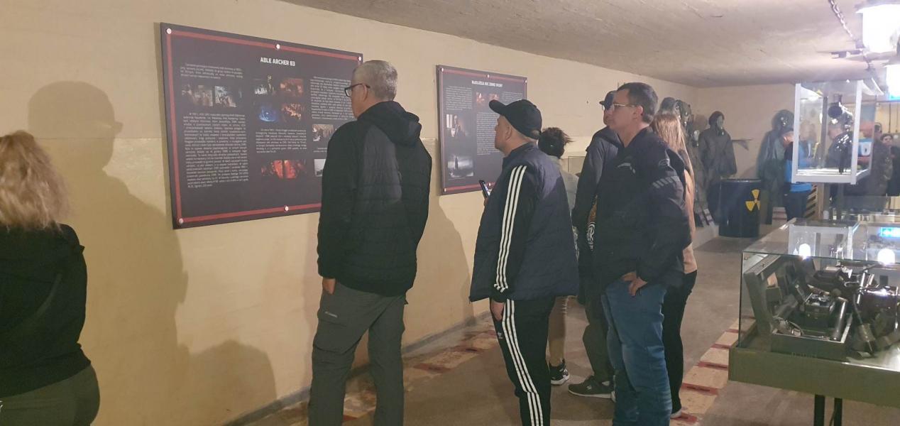 MUZEUM ZIMNEJ WOJNY PODBORSKO 3001 - Zwiedzanie z przewodnikiem przyciągnęło setki osób. 