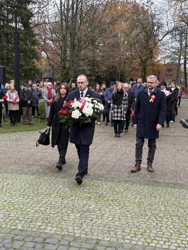 Wspólne świętowanie 107. rocznicy odzyskania niepodległości w Białogardzie