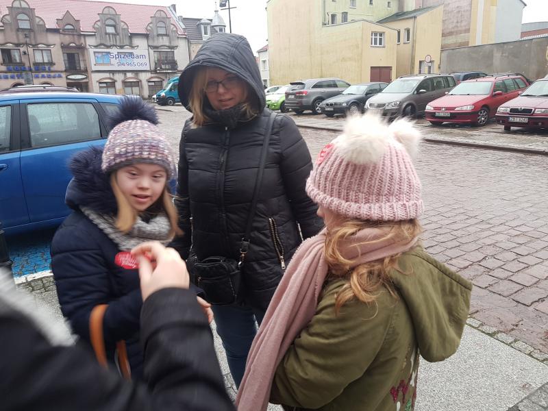 Wielka Orkiestra Świątecznej Pomocy od rana gra w Białogardzie. Wielki finał dziś 17:00 hala przy LO Zapraszamy!  