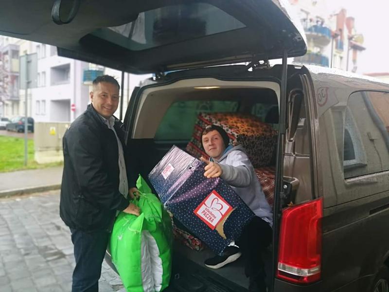 Wielki finał Szlachetnej Paczki w powiecie białogardzkim. Prezenty dotarły do najbardziej potrzebujących. 