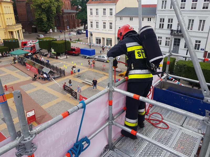 Strażackie zmagania na Placu Wolności w Białogardzie. Wyniki! Mega porcja zdjęć! 