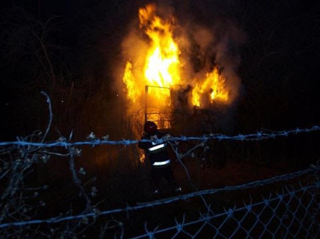Pożar altanki przy ulicy Asnyka