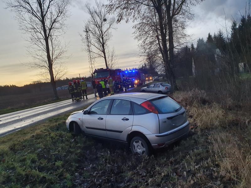 Dwa wypadki w jednym miejscu pod Karlinem - trzy osoby ranne! 