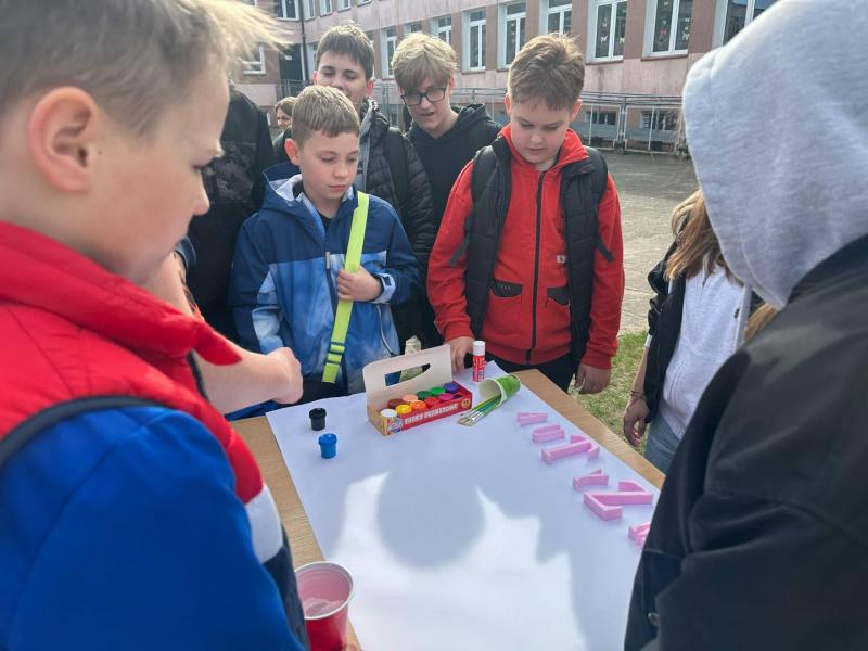 Marsz dla Autyzmu – Białogard w niebieskich barwach świadomości