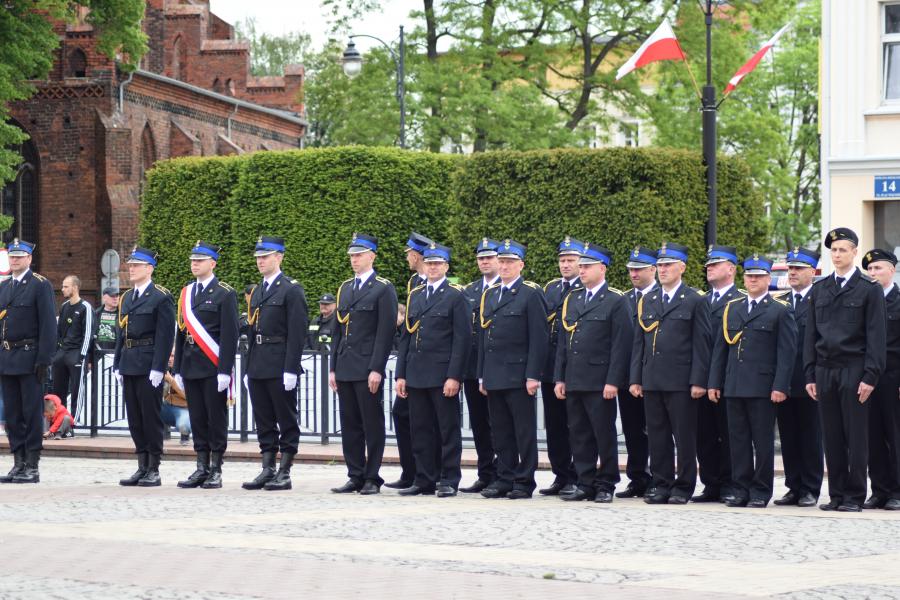 Powiatowe Obchody Dnia Strażaka w Białogardzie. Awanse i odznaczenia.